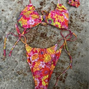 MOSHENGQI Women Sexy Brazilian Bikini 2 Piece Spaghetti
Strap Top Thong Swimsuit